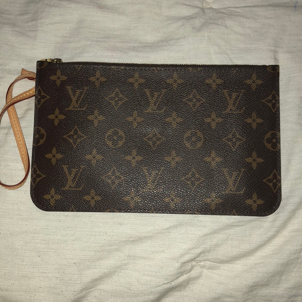 Pouch Louis Vuitton